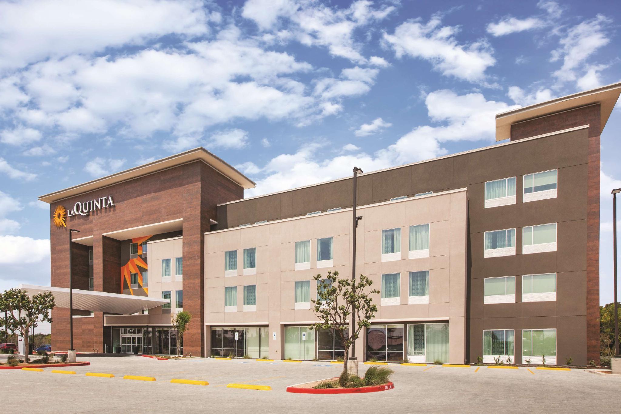 Hotel La Quinta By Wyndham Mcallen La Plaza Mall Exterior foto