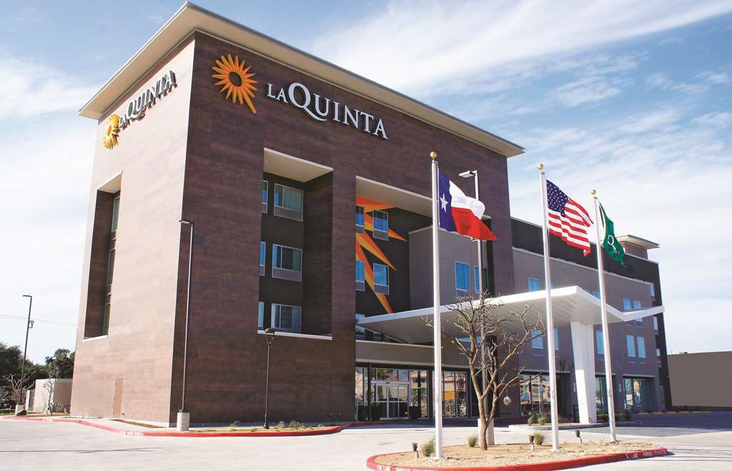 Hotel La Quinta By Wyndham Mcallen La Plaza Mall Exterior foto